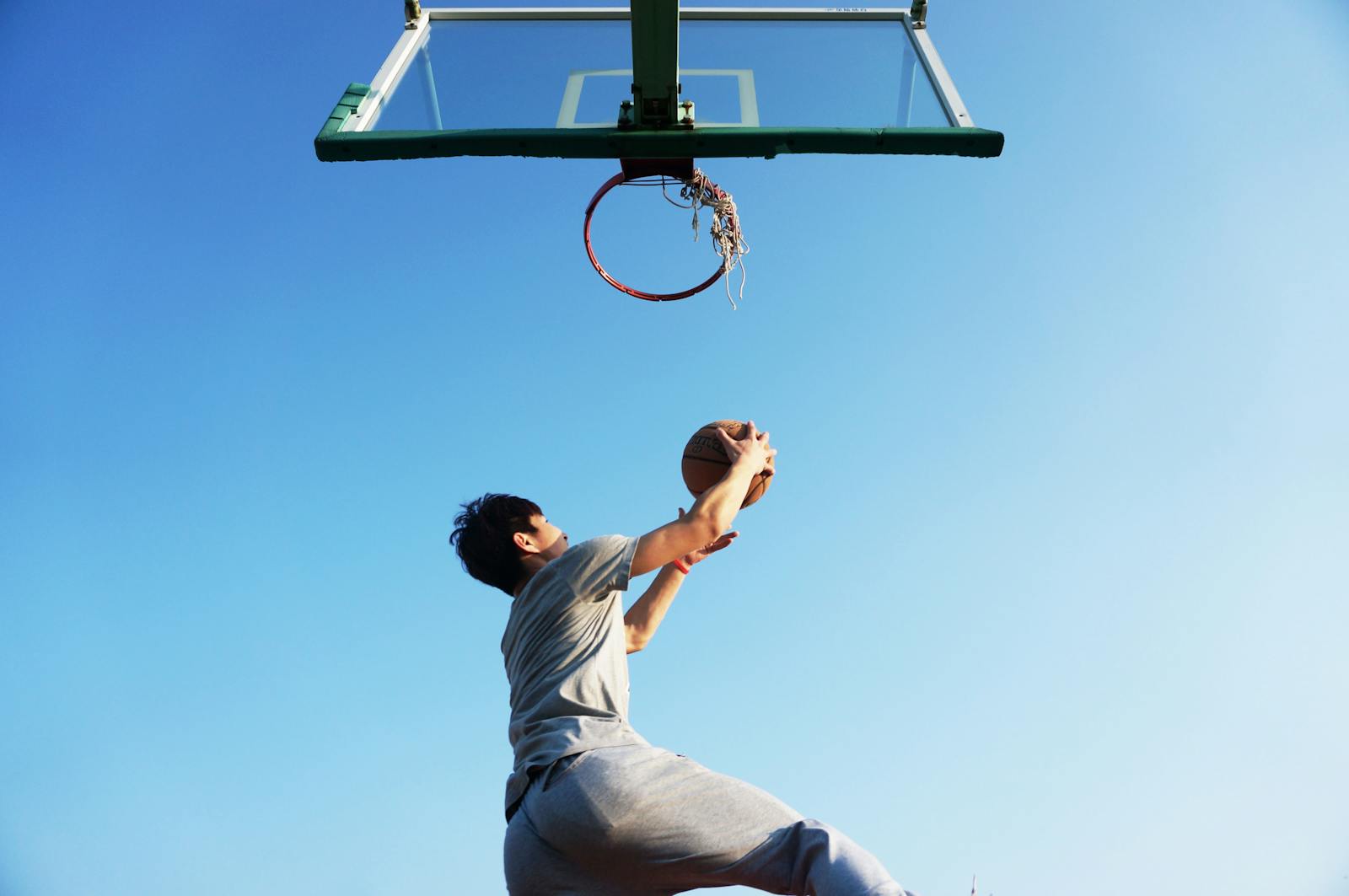 NBA买球 — 篮球赛场扣篮瞬间